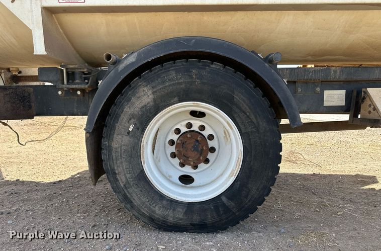 image for item ER8902 2012 International WorkStar 7400  feed mixer truck