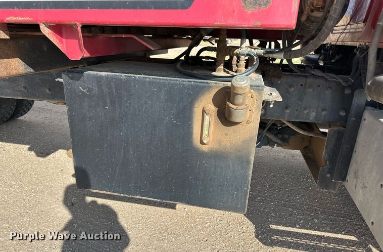 image for item ER8904 2006 Mack CV713 manure spreader truck