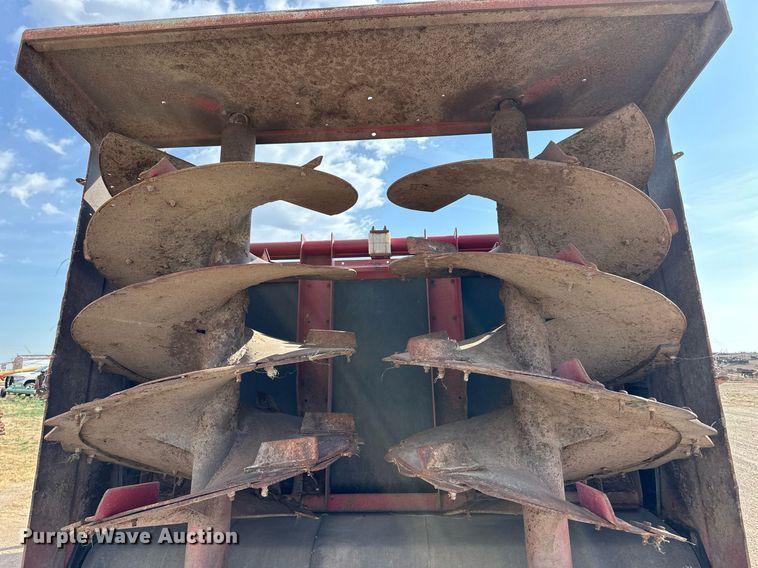 image for item ER8904 2006 Mack CV713 manure spreader truck