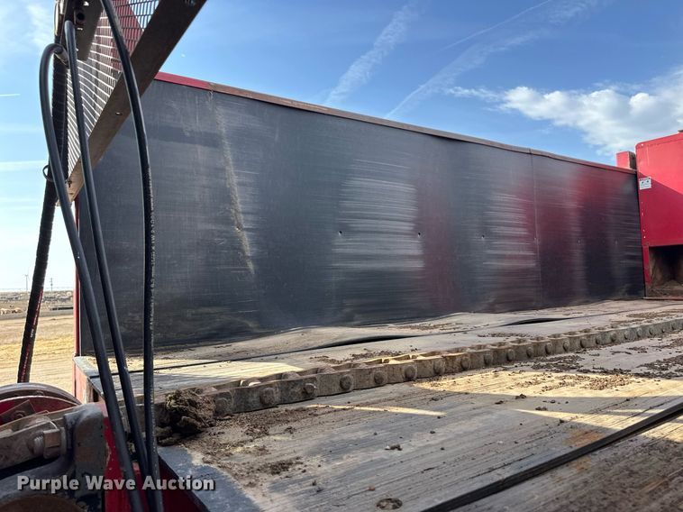 image for item ER8904 2006 Mack CV713 manure spreader truck