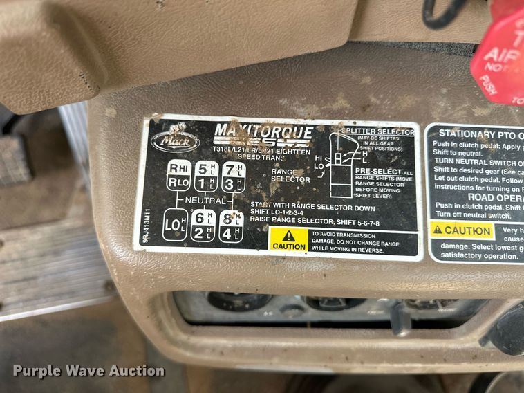 image for item ER8904 2006 Mack CV713 manure spreader truck