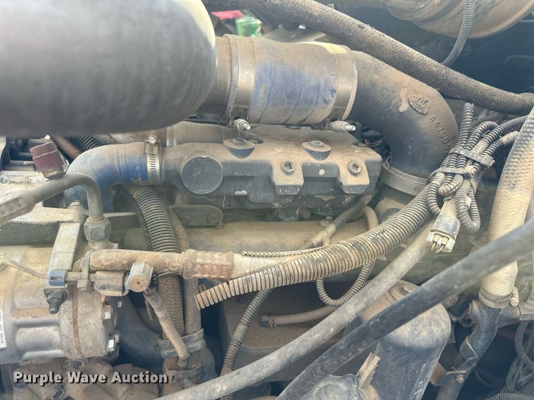 image for item ER8904 2006 Mack CV713 manure spreader truck