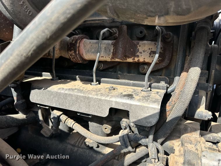 image for item ER8904 2006 Mack CV713 manure spreader truck