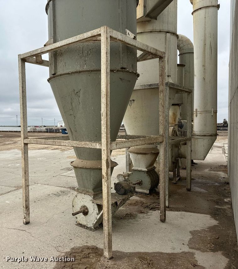 image for item ER8988 Vertical conveyor