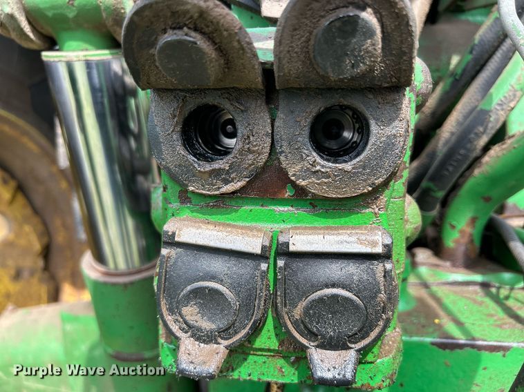 image for item ND9403 1997 John Deere 7210 tractor