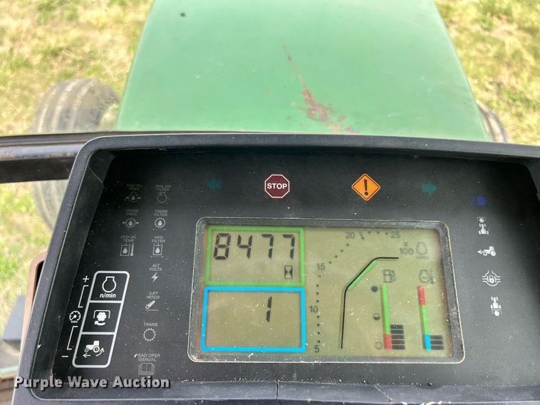 image for item ND9403 1997 John Deere 7210 tractor