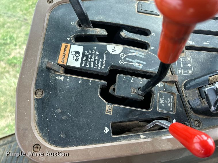 image for item ND9403 1997 John Deere 7210 tractor