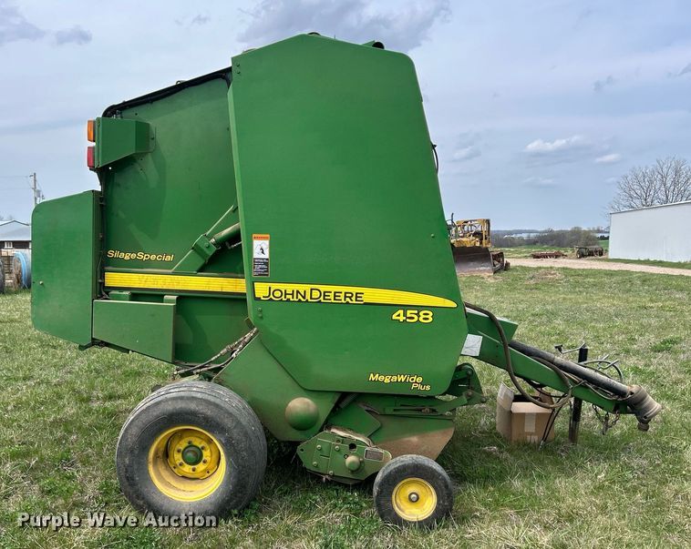 image for item ND9404 2012 John Deere 458 Silage Special  round baler