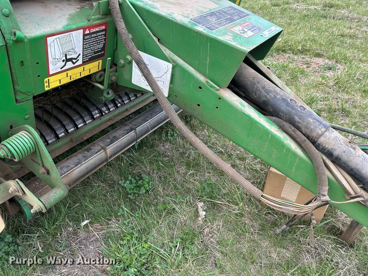 image for item ND9404 2012 John Deere 458 Silage Special  round baler