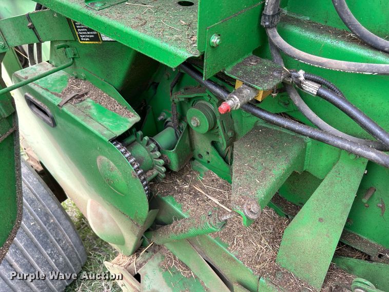 image for item ND9404 2012 John Deere 458 Silage Special  round baler