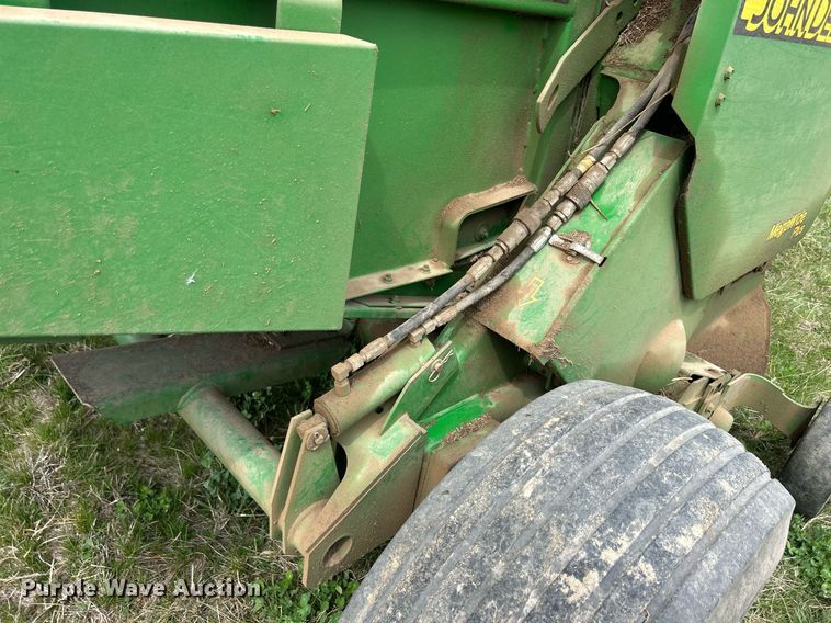 image for item ND9404 2012 John Deere 458 Silage Special  round baler