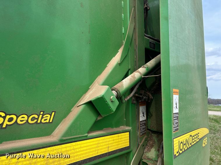 image for item ND9404 2012 John Deere 458 Silage Special  round baler