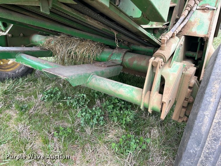 image for item ND9404 2012 John Deere 458 Silage Special  round baler