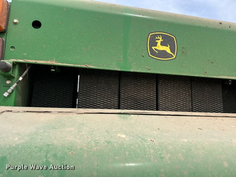 image for item ND9404 2012 John Deere 458 Silage Special  round baler