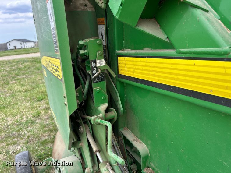 image for item ND9404 2012 John Deere 458 Silage Special  round baler