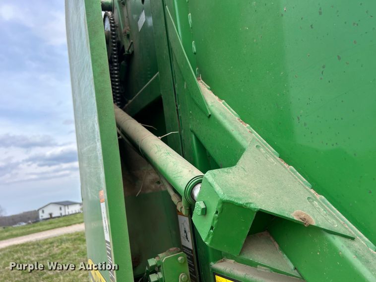 image for item ND9404 2012 John Deere 458 Silage Special  round baler
