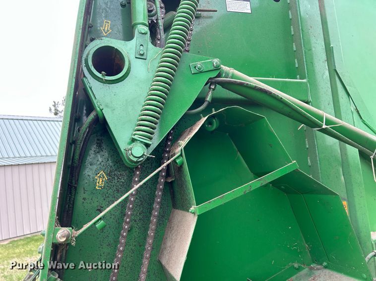 image for item ND9404 2012 John Deere 458 Silage Special  round baler