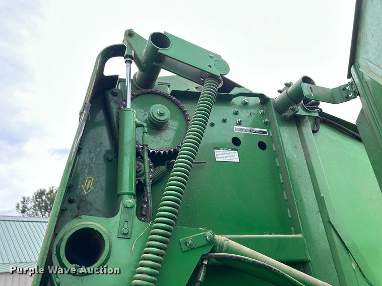 image for item ND9404 2012 John Deere 458 Silage Special  round baler