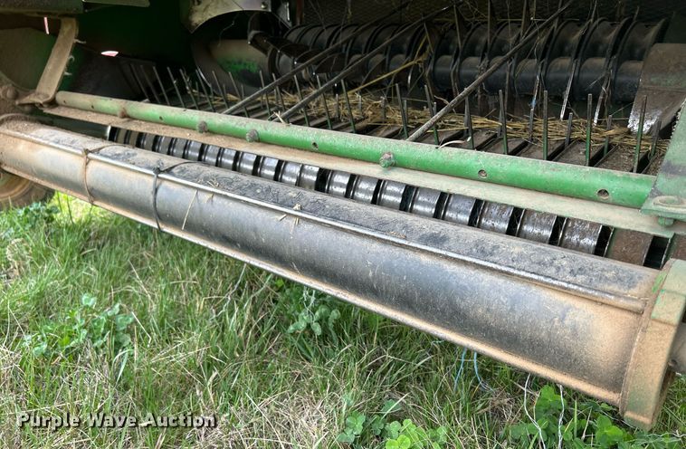 image for item ND9404 2012 John Deere 458 Silage Special  round baler