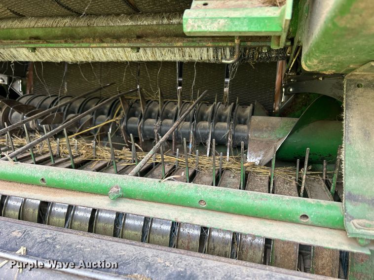 image for item ND9404 2012 John Deere 458 Silage Special  round baler