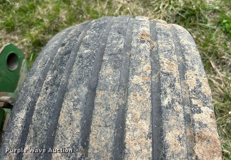 image for item ND9404 2012 John Deere 458 Silage Special  round baler