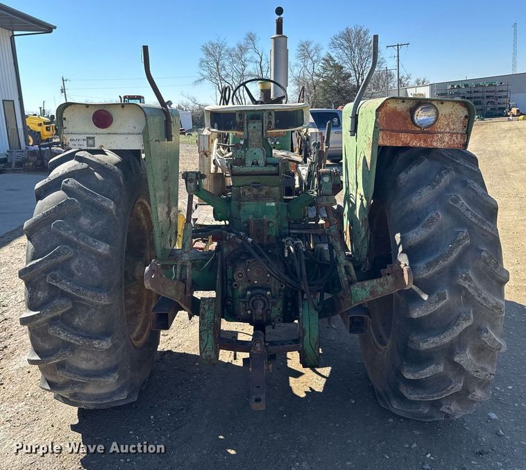 image for item NN9749 1966 Oliver 1850 tractor