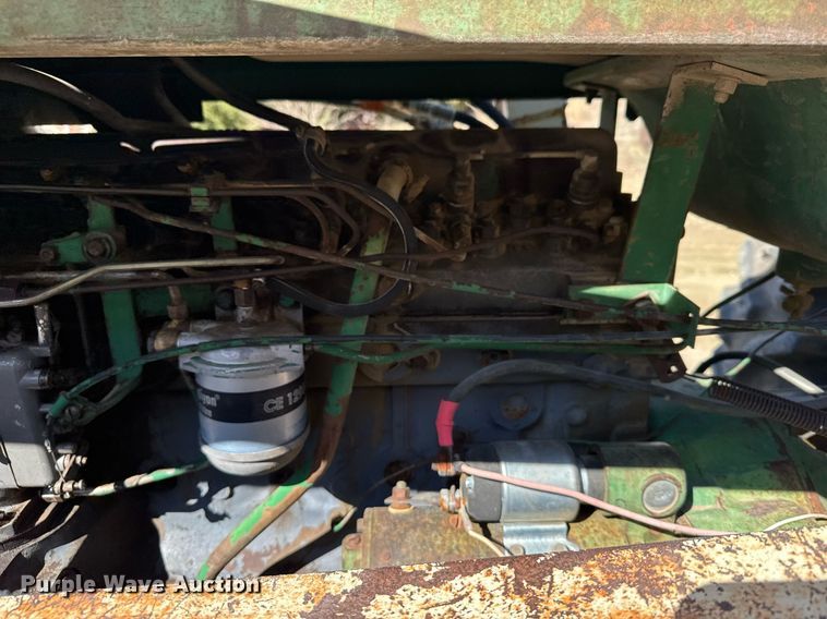 image for item NN9749 1966 Oliver 1850 tractor