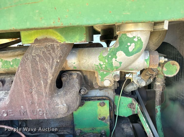 image for item NN9749 1966 Oliver 1850 tractor