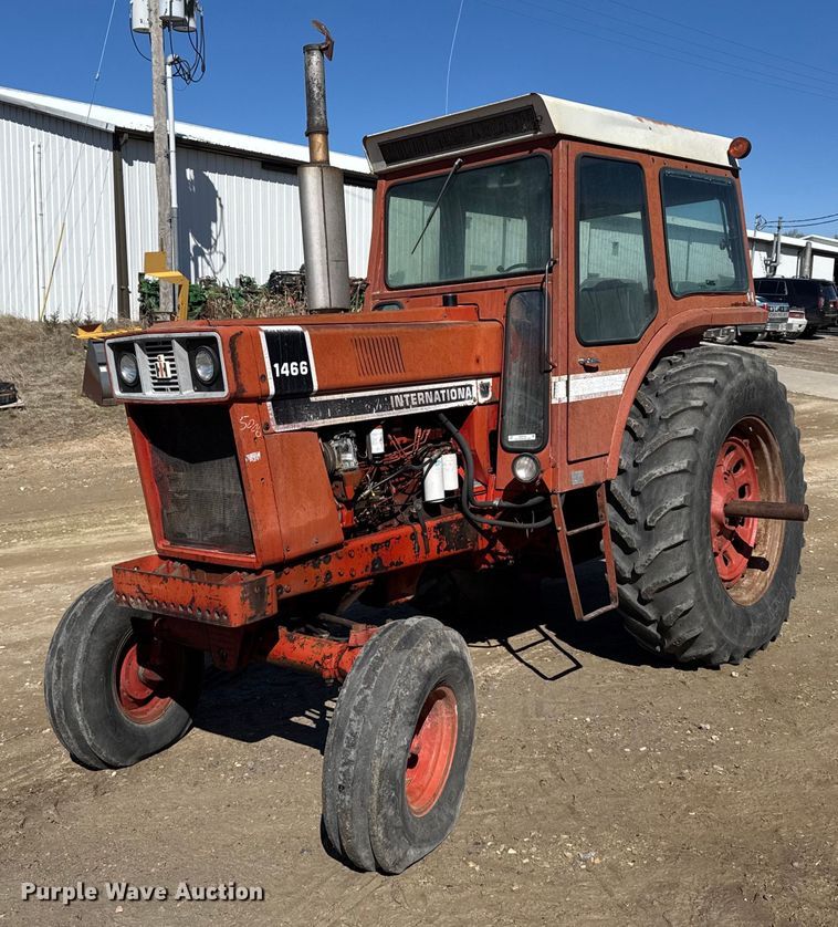 image for item NN9750 International 1466 tractor