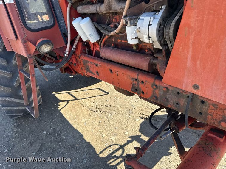 image for item NN9750 International 1466 tractor