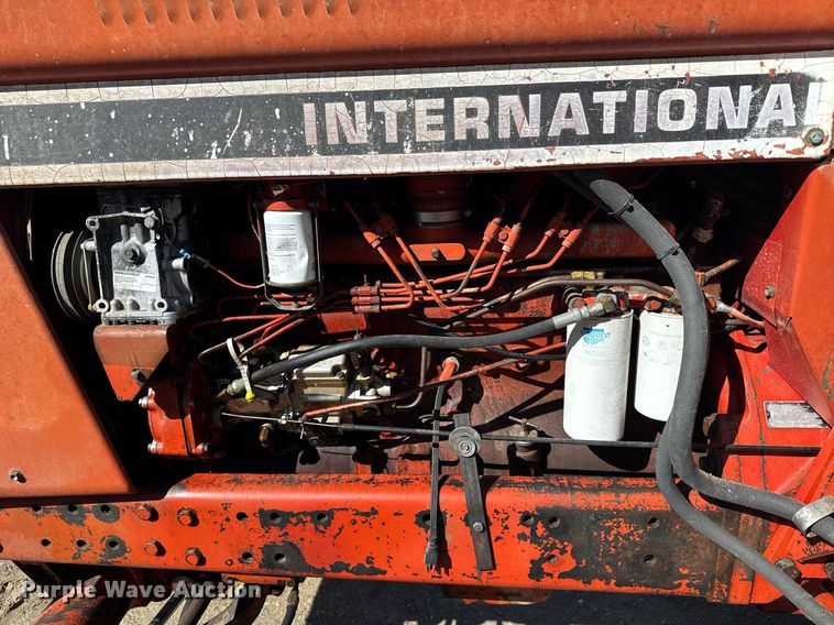 image for item NN9750 International 1466 tractor