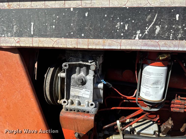 image for item NN9750 International 1466 tractor