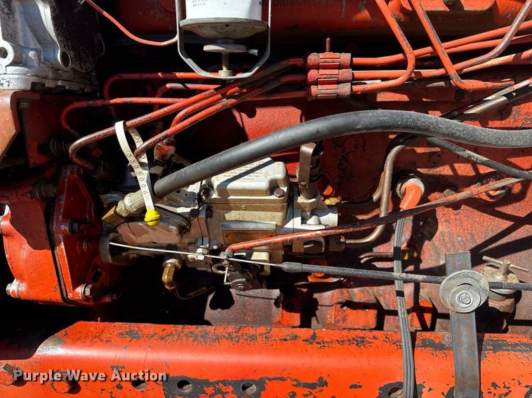 image for item NN9750 International 1466 tractor