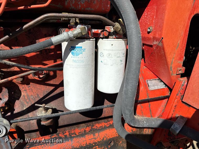 image for item NN9750 International 1466 tractor