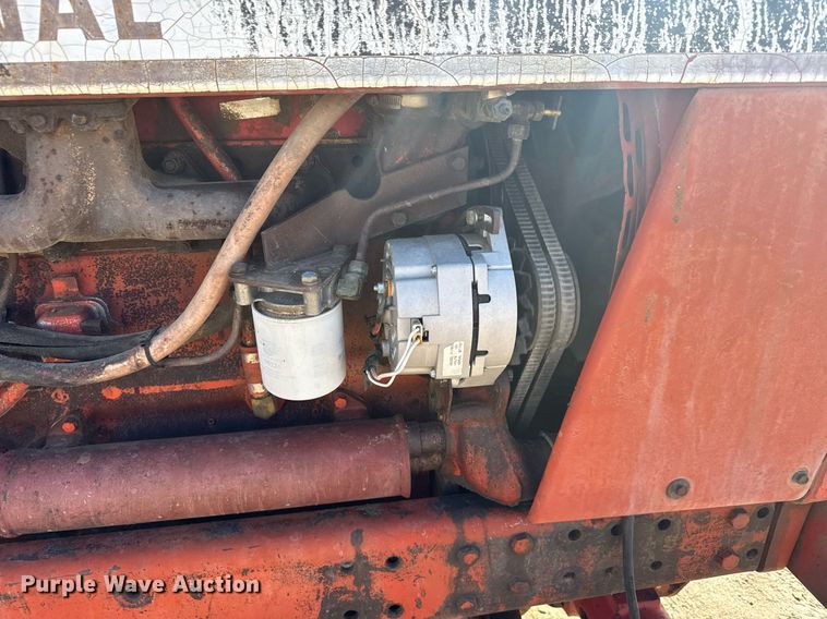 image for item NN9750 International 1466 tractor