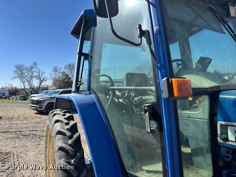 image for item NN9751 1992 Ford 5640 tractor