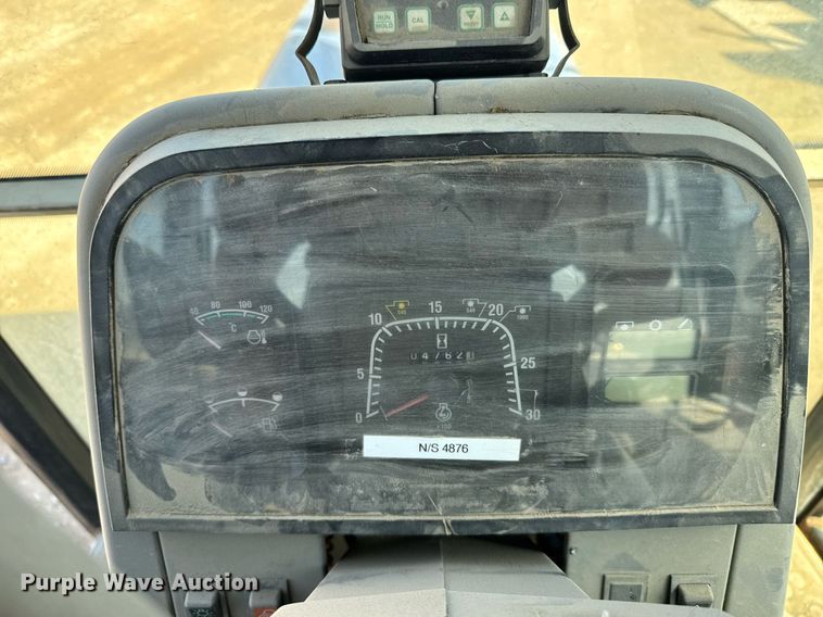 image for item NN9751 1992 Ford 5640 tractor