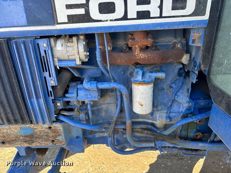 image for item NN9751 1992 Ford 5640 tractor