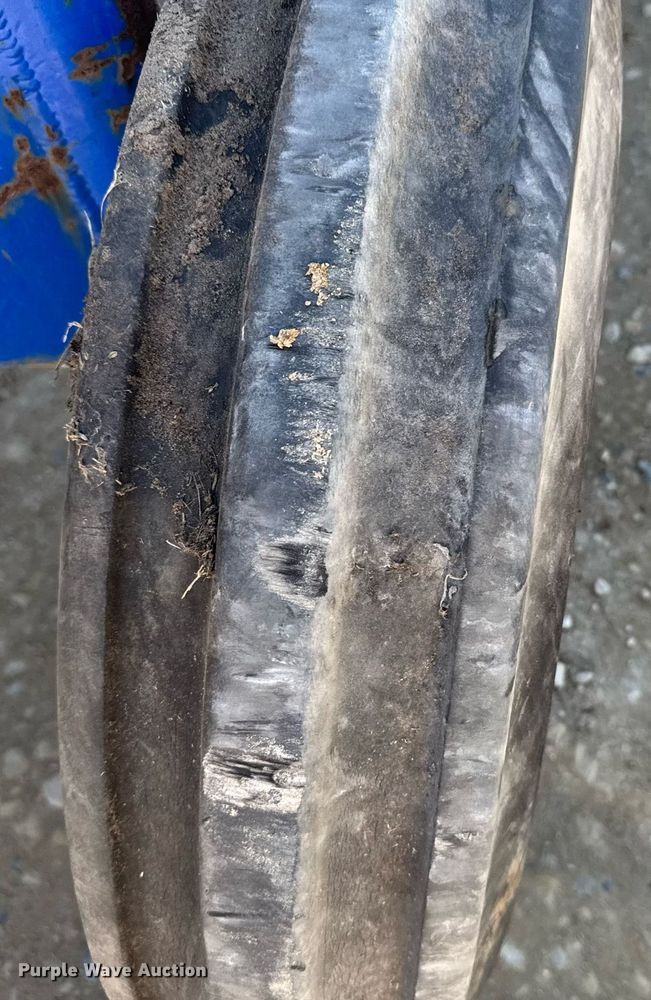 image for item NN9751 1992 Ford 5640 tractor