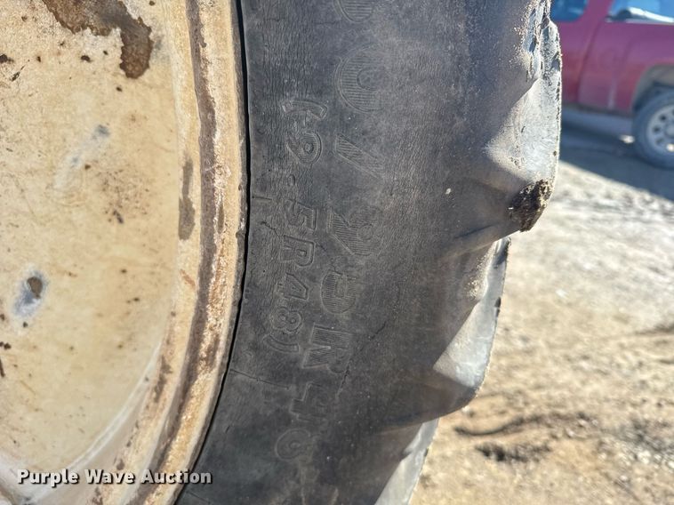 image for item NN9751 1992 Ford 5640 tractor