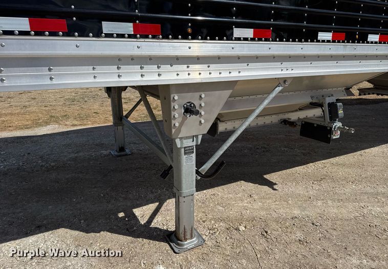 image for item NN9759 2025 Stoughton AHV-401T-AR-S grain trailer