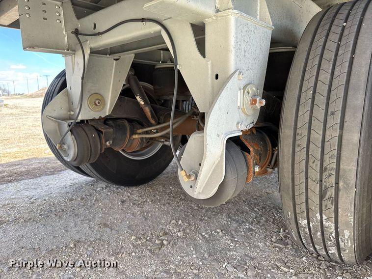 image for item NN9759 2025 Stoughton AHV-401T-AR-S grain trailer