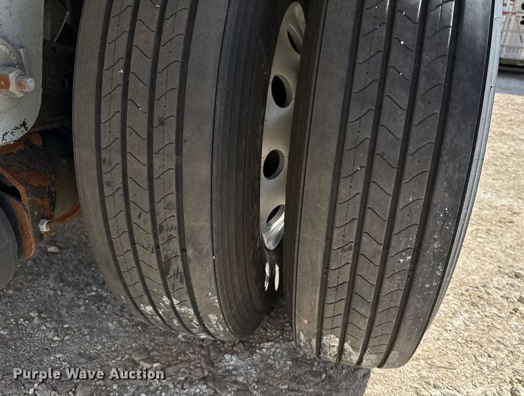 image for item NN9759 2025 Stoughton AHV-401T-AR-S grain trailer