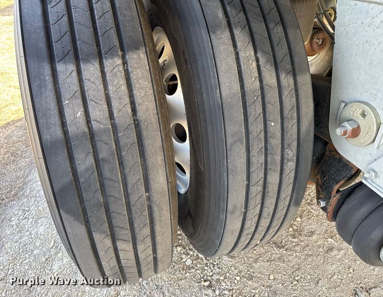 image for item NN9759 2025 Stoughton AHV-401T-AR-S grain trailer