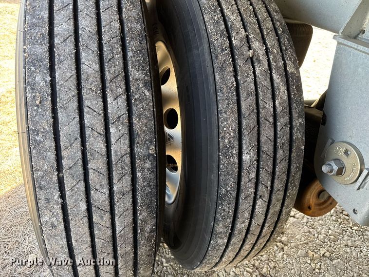 image for item NN9759 2025 Stoughton AHV-401T-AR-S grain trailer