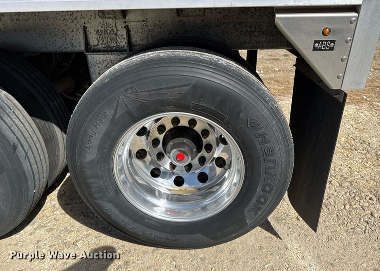 image for item NN9759 2025 Stoughton AHV-401T-AR-S grain trailer