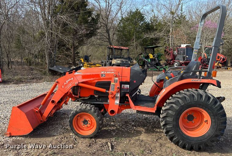 image for item OB9544 2007 Kubota B3200 HST MFWD tractor