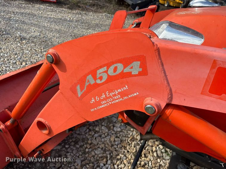 image for item OB9544 2007 Kubota B3200 HST MFWD tractor