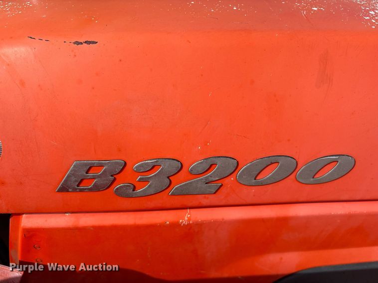 image for item OB9544 2007 Kubota B3200 HST MFWD tractor