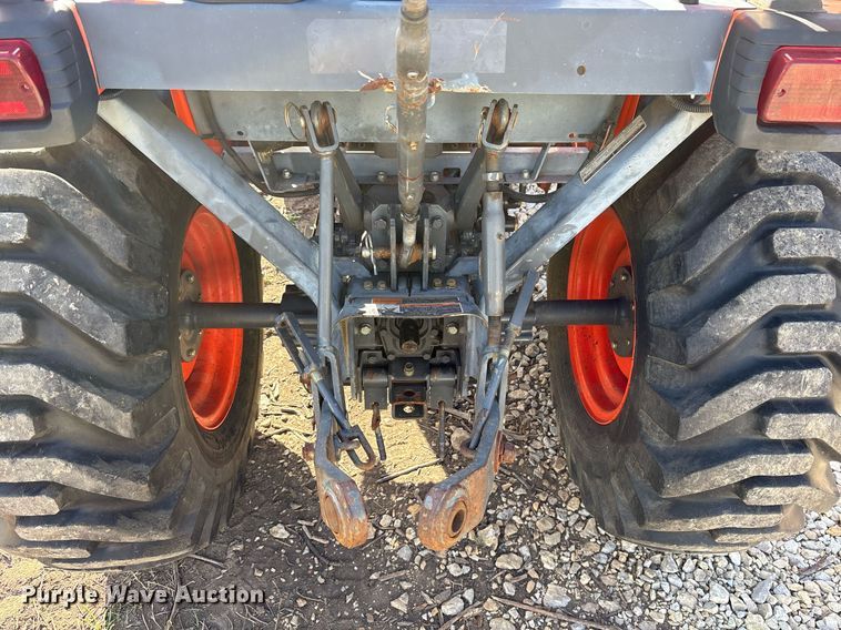 image for item OB9544 2007 Kubota B3200 HST MFWD tractor